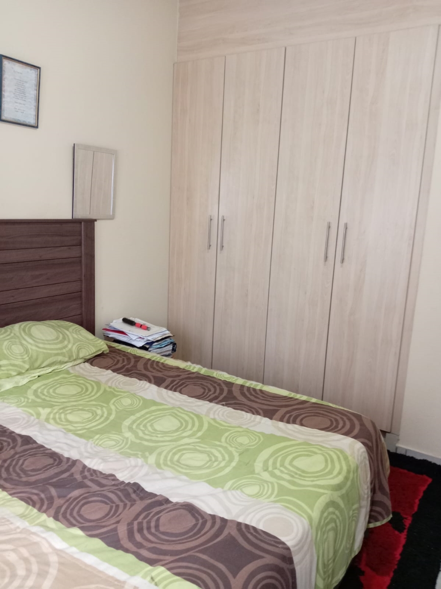 2 Bedroom Property for Sale in Pretoria North Gauteng