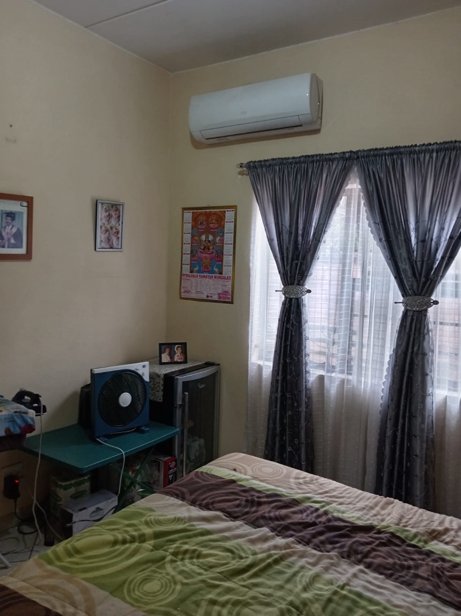 2 Bedroom Property for Sale in Pretoria North Gauteng