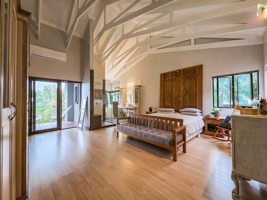 5 Bedroom Property for Sale in Faerie Glen Gauteng