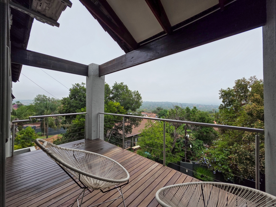 5 Bedroom Property for Sale in Faerie Glen Gauteng