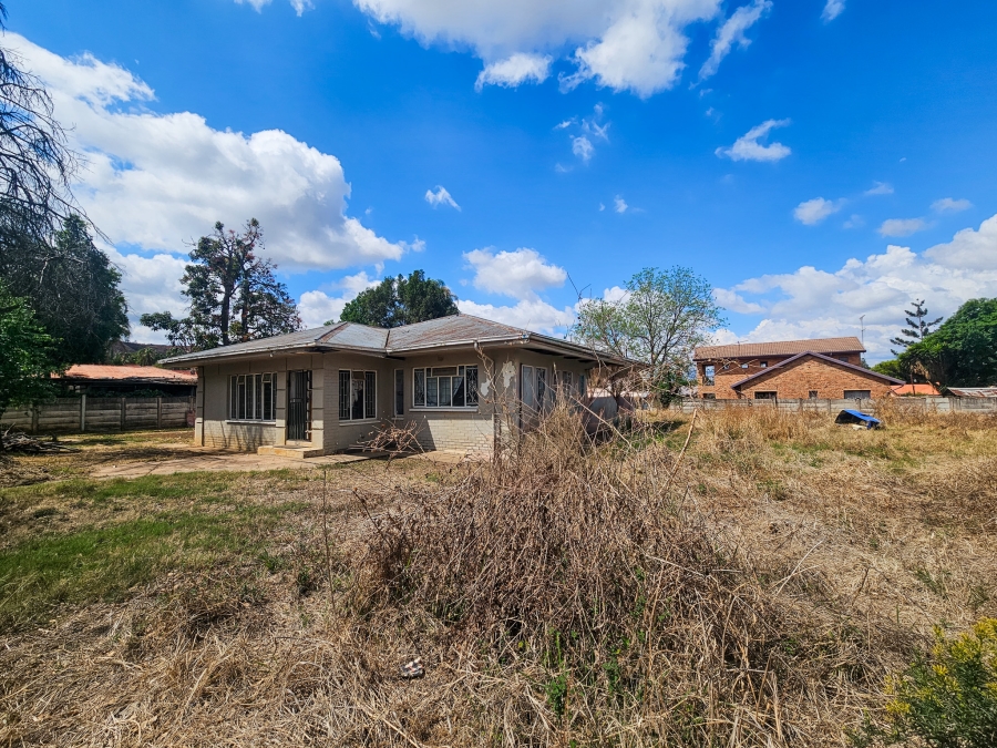 3 Bedroom Property for Sale in Waverley Gauteng