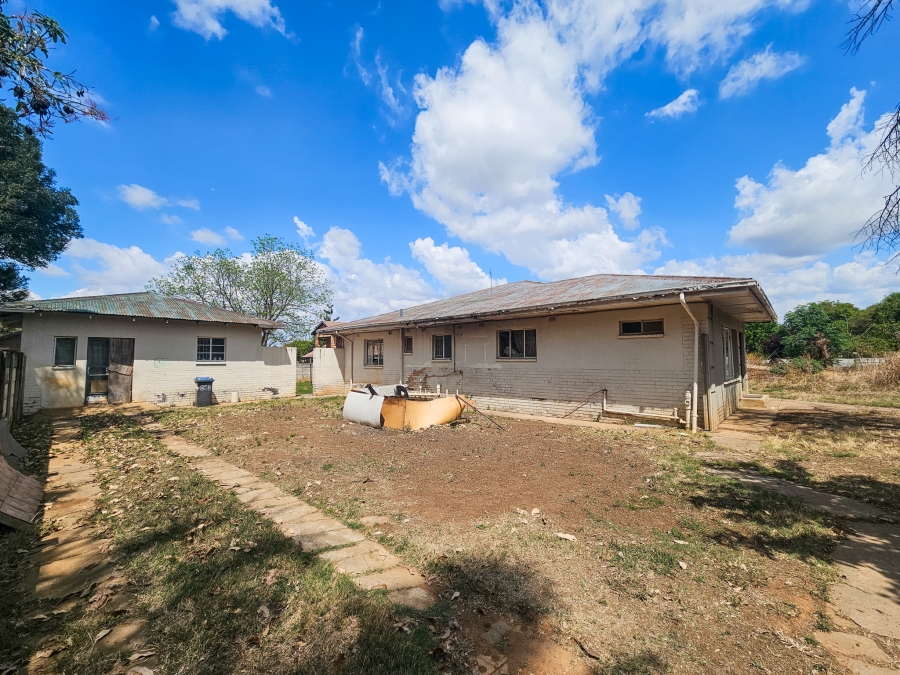 3 Bedroom Property for Sale in Waverley Gauteng