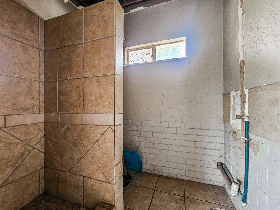 3 Bedroom Property for Sale in Waverley Gauteng