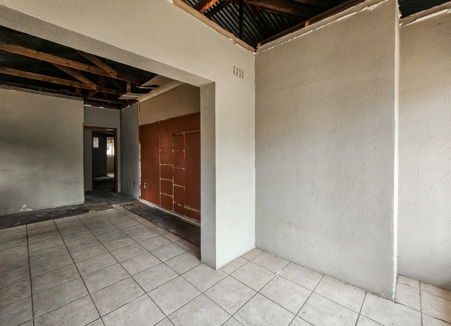 3 Bedroom Property for Sale in Waverley Gauteng