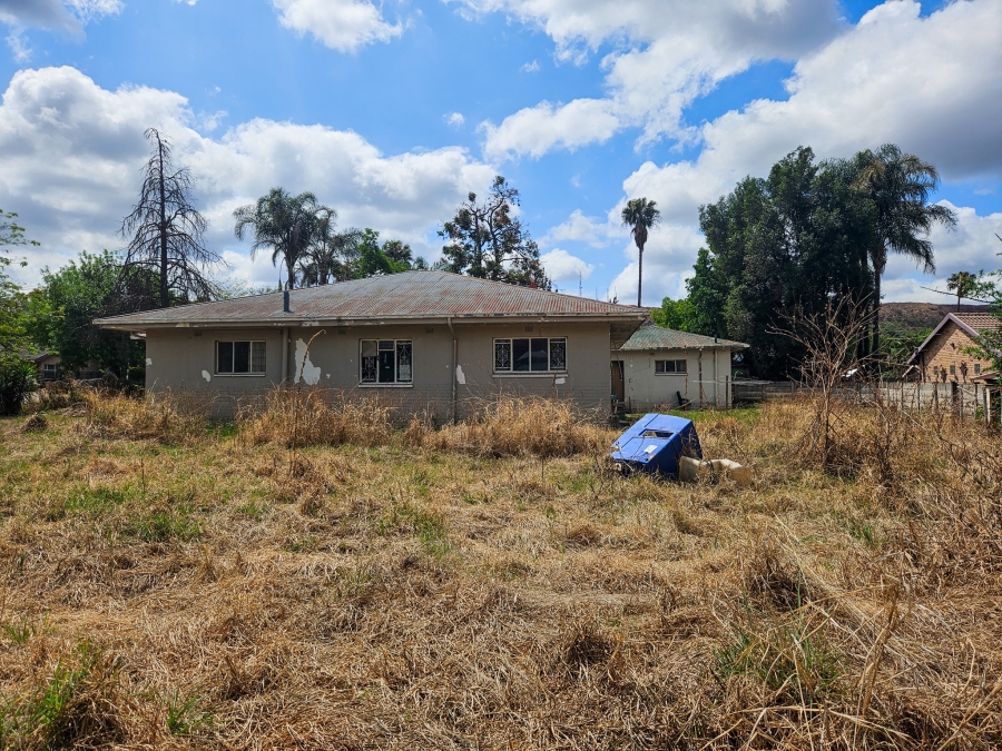 3 Bedroom Property for Sale in Waverley Gauteng