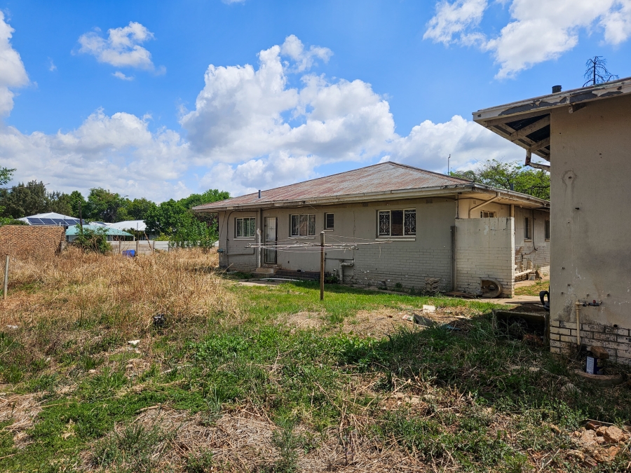 3 Bedroom Property for Sale in Waverley Gauteng