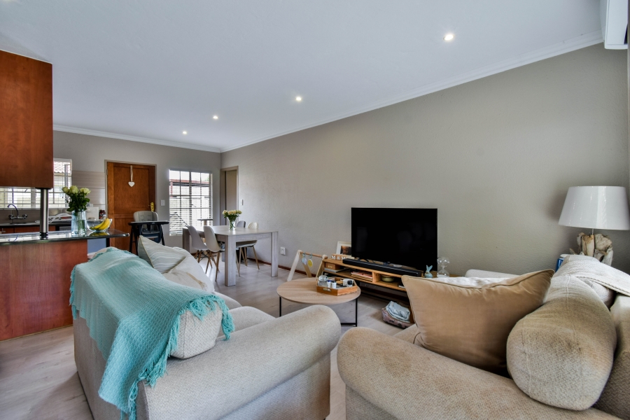 2 Bedroom Property for Sale in Annlin Gauteng