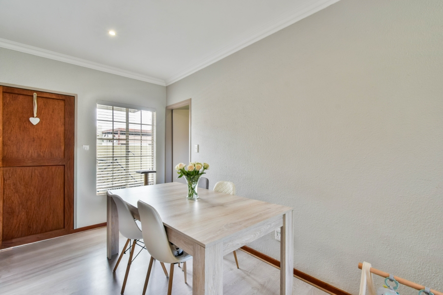 2 Bedroom Property for Sale in Annlin Gauteng