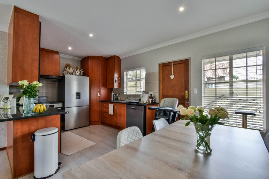 2 Bedroom Property for Sale in Annlin Gauteng