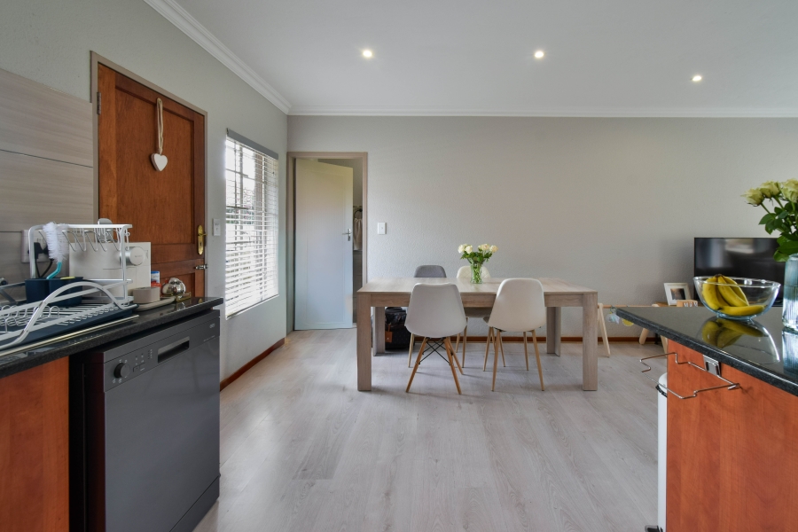 2 Bedroom Property for Sale in Annlin Gauteng