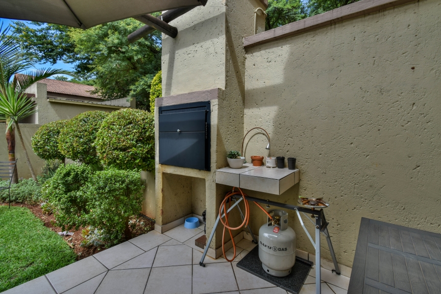 2 Bedroom Property for Sale in Annlin Gauteng