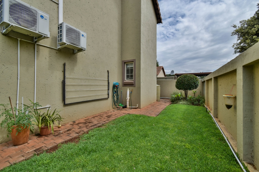 2 Bedroom Property for Sale in Annlin Gauteng