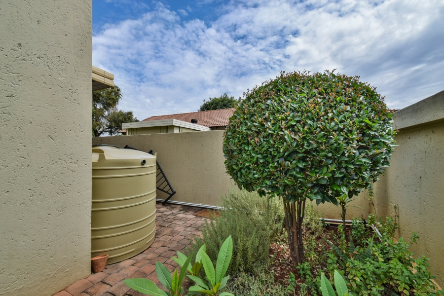 2 Bedroom Property for Sale in Annlin Gauteng