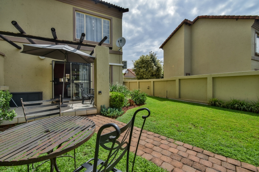 2 Bedroom Property for Sale in Annlin Gauteng