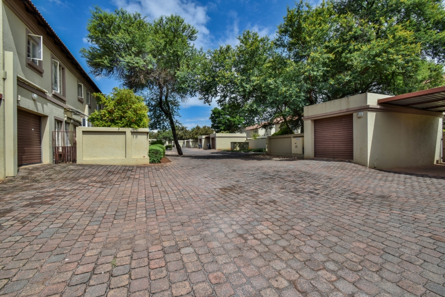 2 Bedroom Property for Sale in Annlin Gauteng