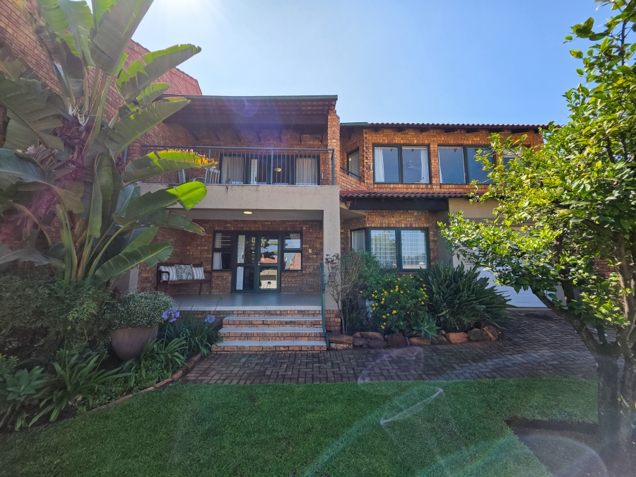 3 Bedroom Property for Sale in Garsfontein Gauteng