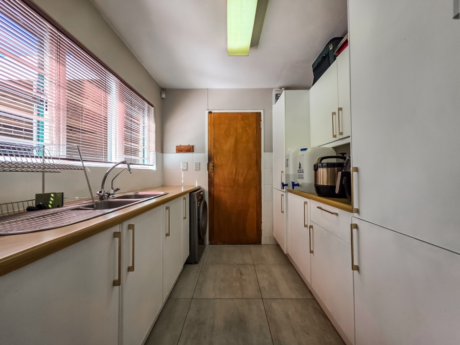 3 Bedroom Property for Sale in Garsfontein Gauteng