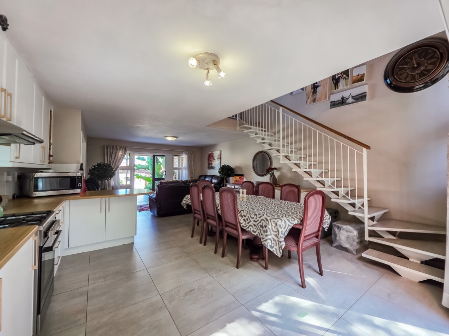 3 Bedroom Property for Sale in Garsfontein Gauteng