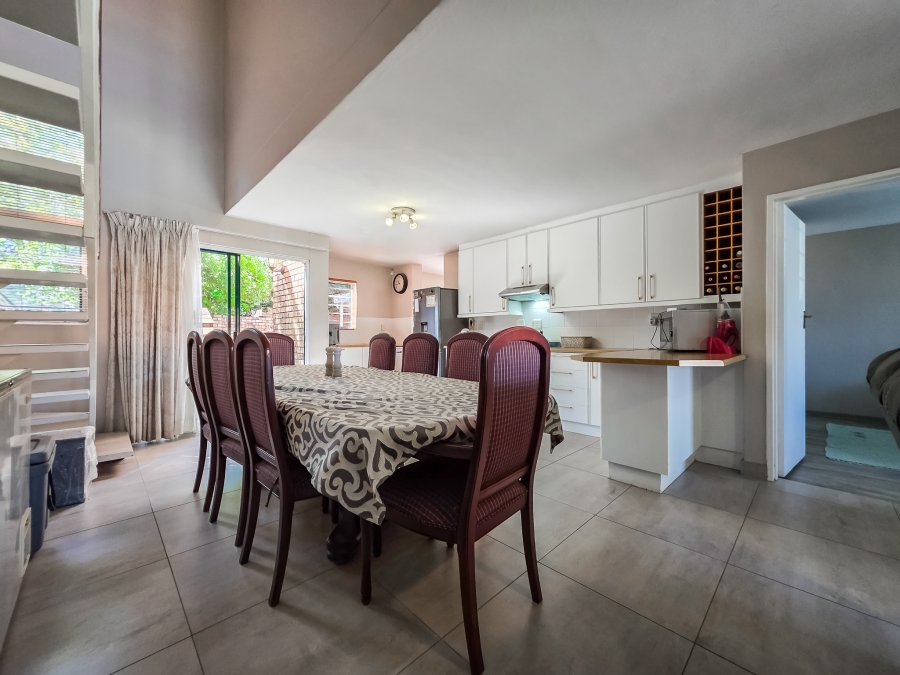 3 Bedroom Property for Sale in Garsfontein Gauteng