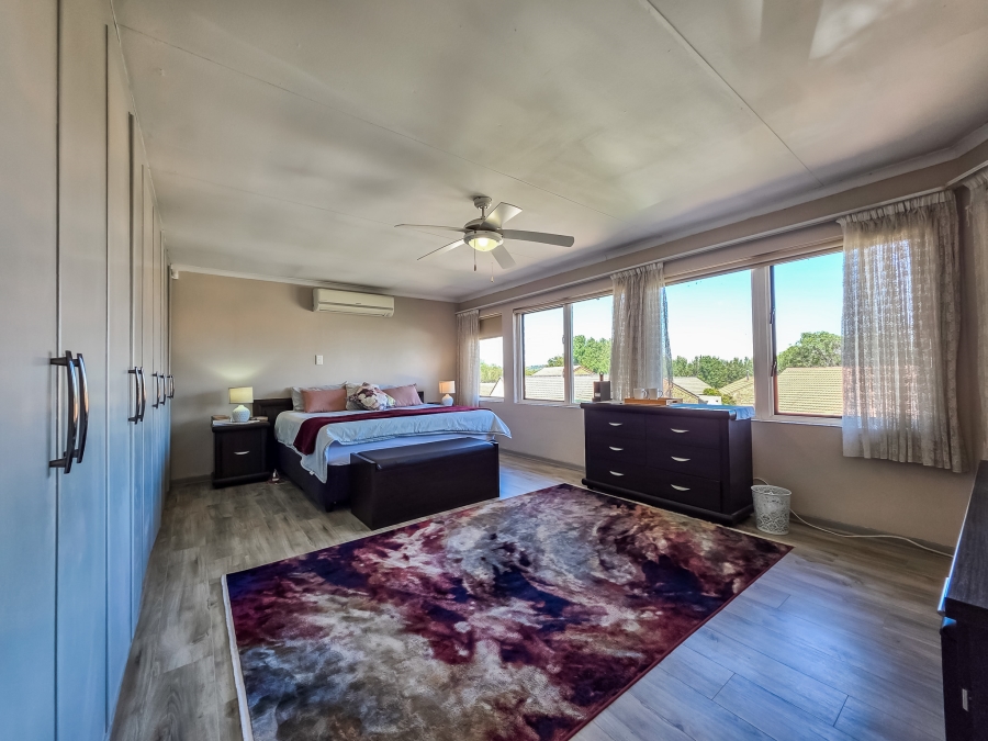 3 Bedroom Property for Sale in Garsfontein Gauteng