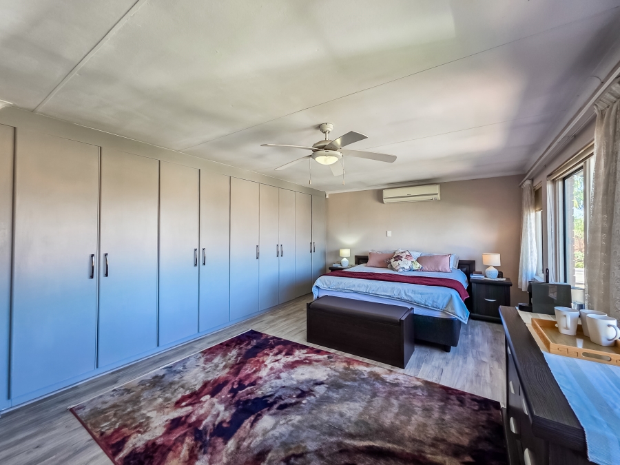 3 Bedroom Property for Sale in Garsfontein Gauteng