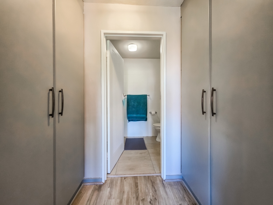 3 Bedroom Property for Sale in Garsfontein Gauteng