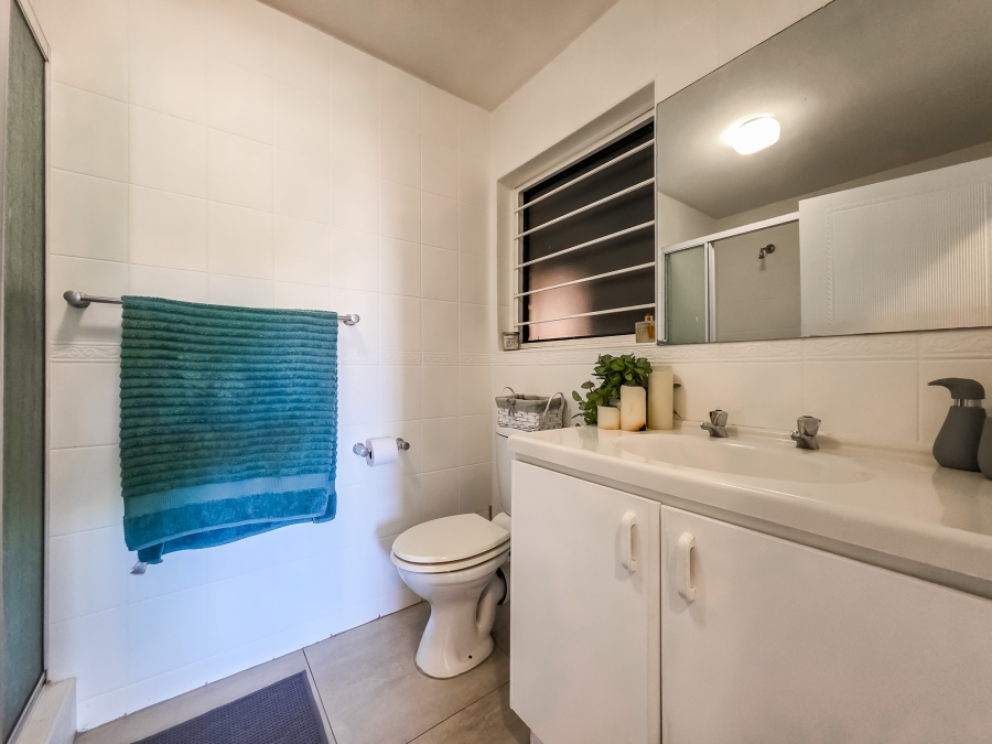 3 Bedroom Property for Sale in Garsfontein Gauteng