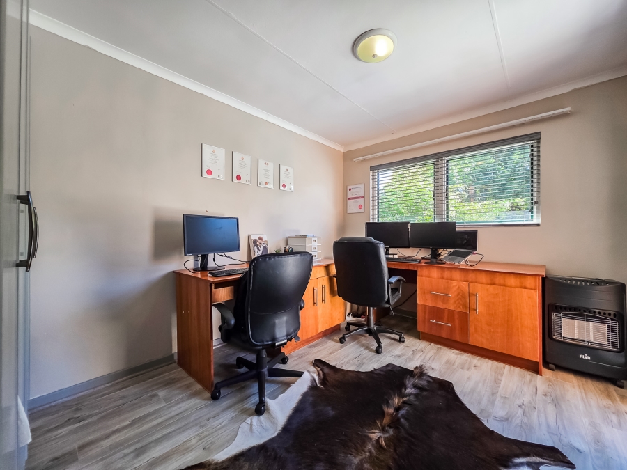 3 Bedroom Property for Sale in Garsfontein Gauteng