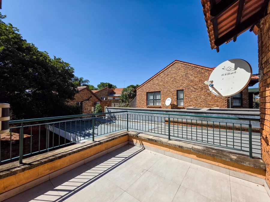 3 Bedroom Property for Sale in Garsfontein Gauteng