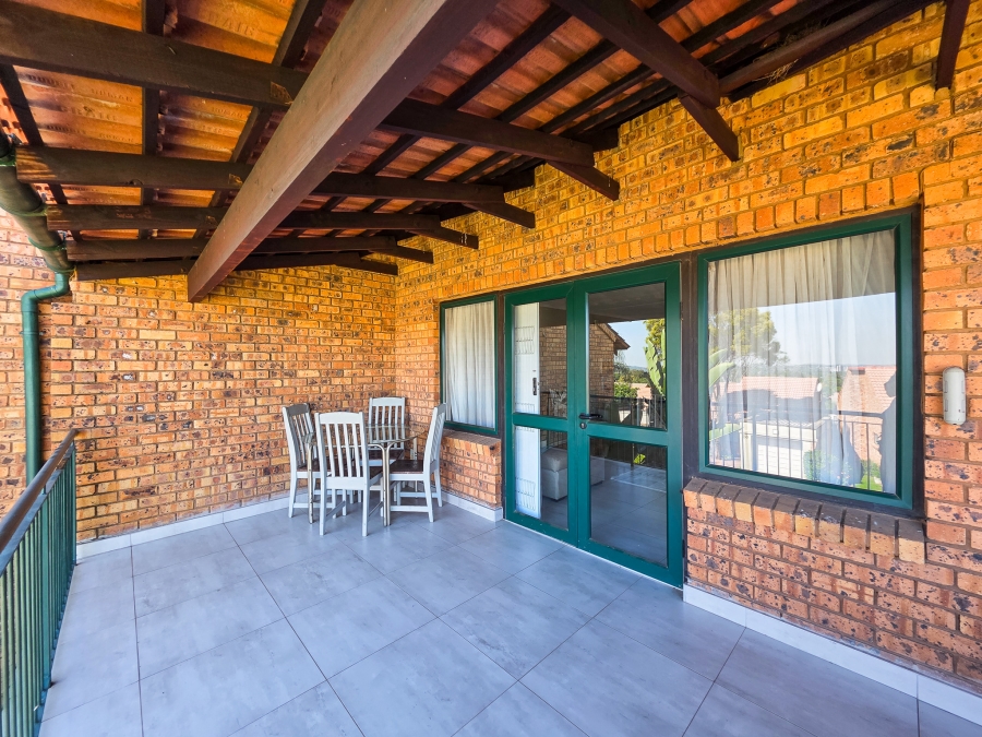 3 Bedroom Property for Sale in Garsfontein Gauteng