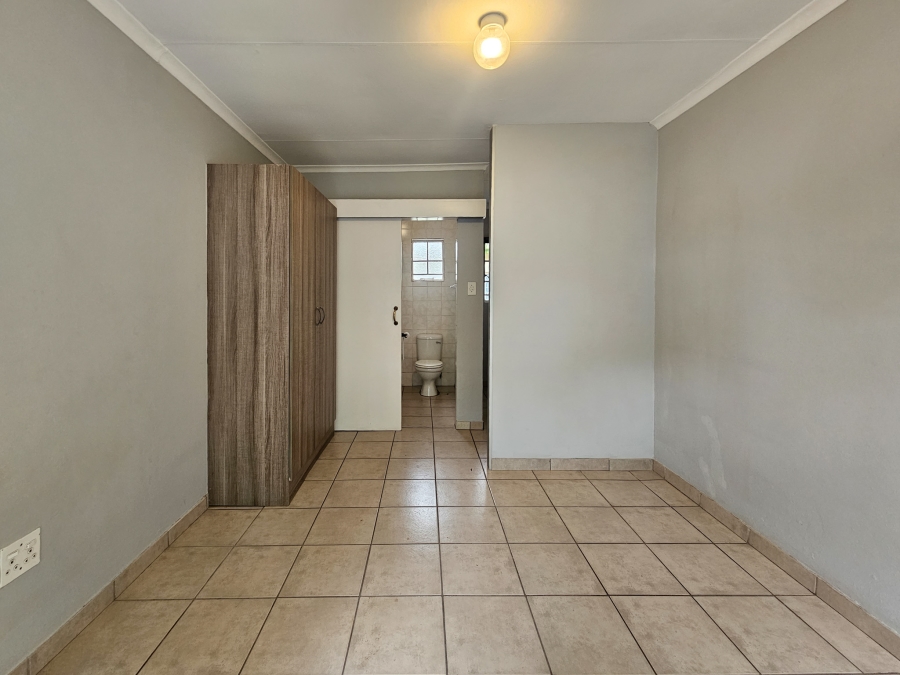 3 Bedroom Property for Sale in Kilner Park Gauteng