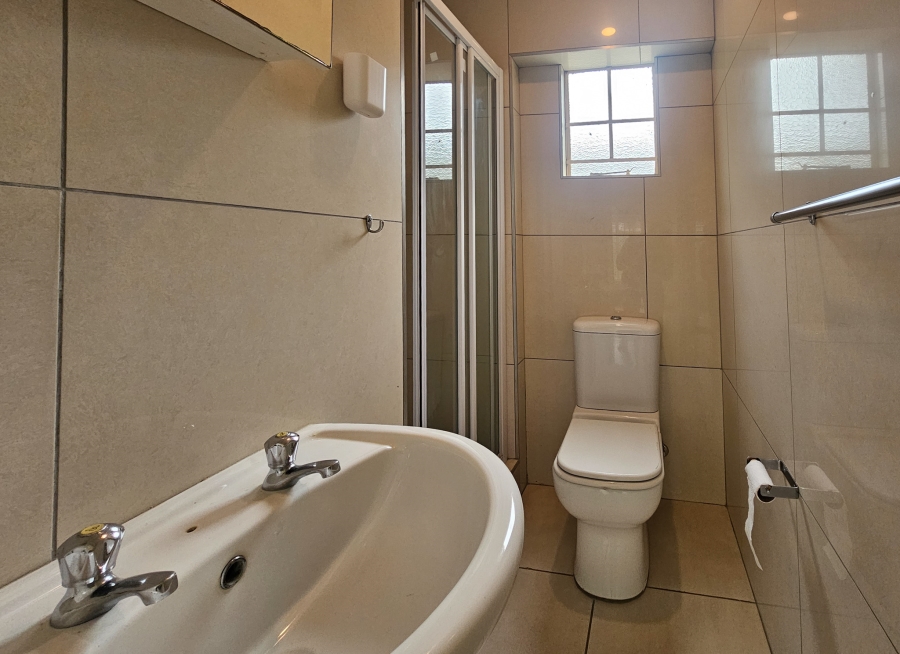 3 Bedroom Property for Sale in Kilner Park Gauteng