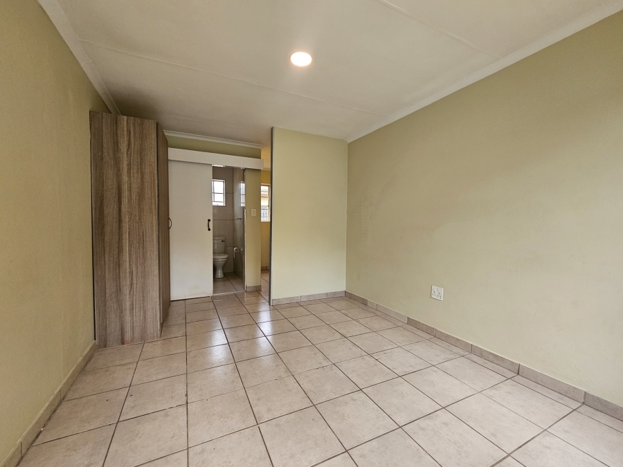 3 Bedroom Property for Sale in Kilner Park Gauteng