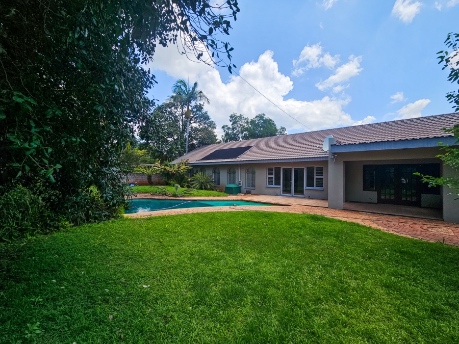 4 Bedroom Property for Sale in Faerie Glen Gauteng