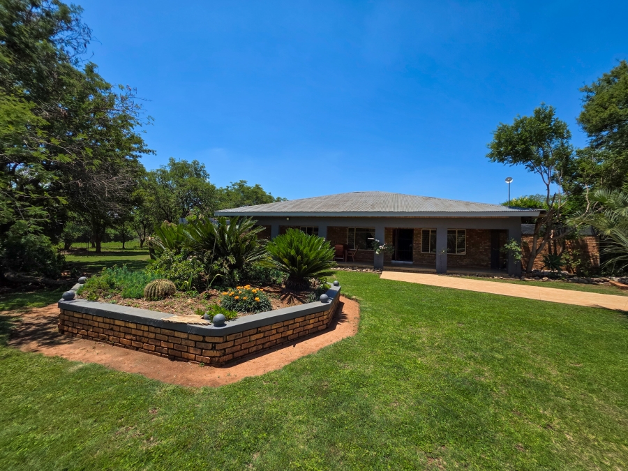 4 Bedroom Property for Sale in Kameeldrift East Gauteng