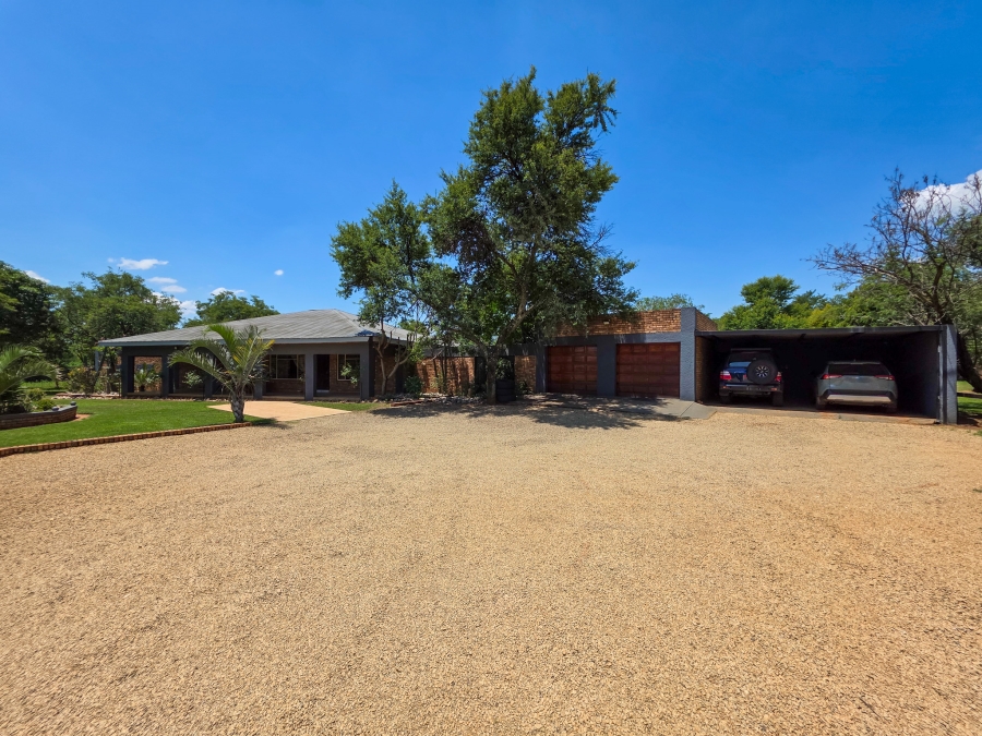 4 Bedroom Property for Sale in Kameeldrift East Gauteng