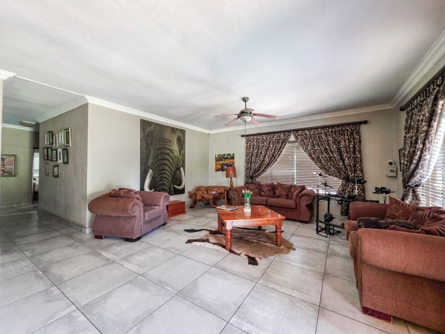 4 Bedroom Property for Sale in Kameeldrift East Gauteng