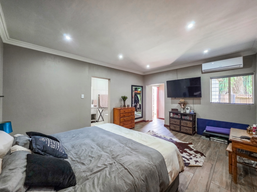 4 Bedroom Property for Sale in Kameeldrift East Gauteng