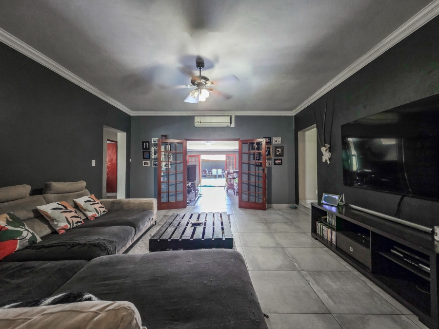 4 Bedroom Property for Sale in Kameeldrift East Gauteng