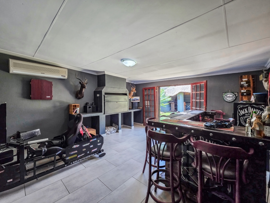 4 Bedroom Property for Sale in Kameeldrift East Gauteng