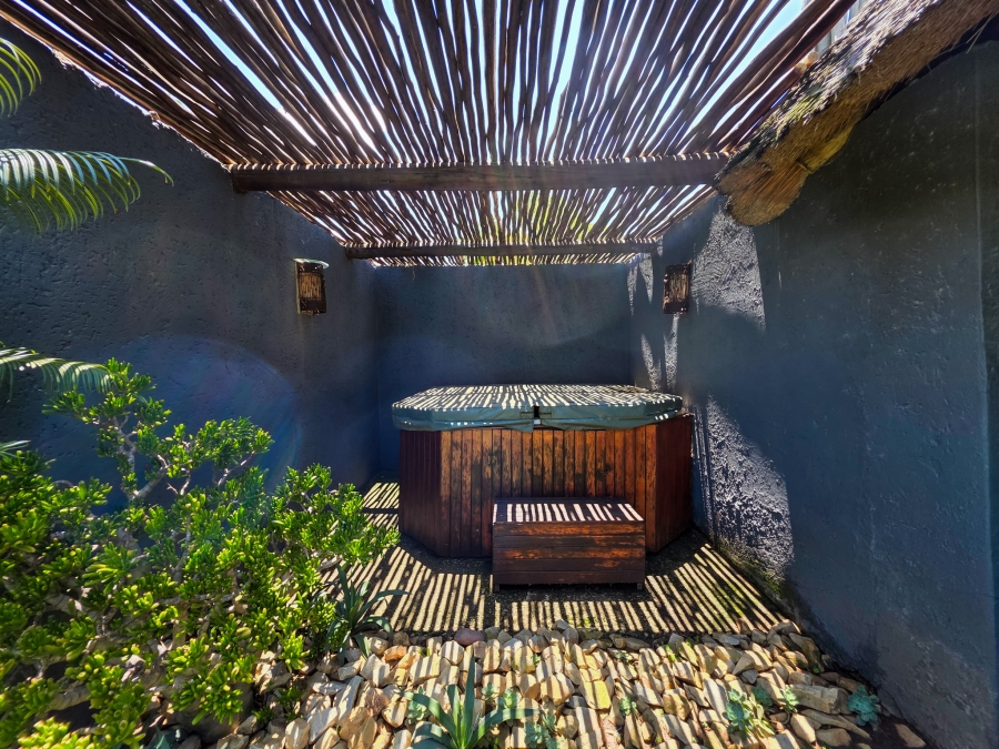 4 Bedroom Property for Sale in Kameeldrift East Gauteng