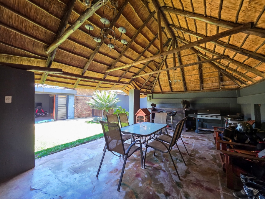 4 Bedroom Property for Sale in Kameeldrift East Gauteng