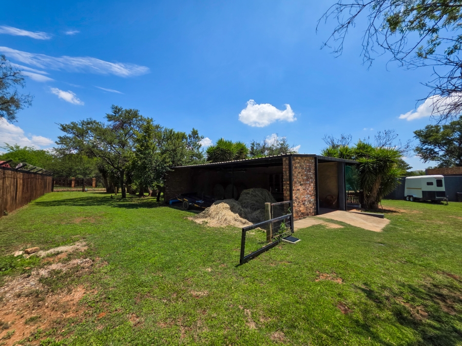 4 Bedroom Property for Sale in Kameeldrift East Gauteng