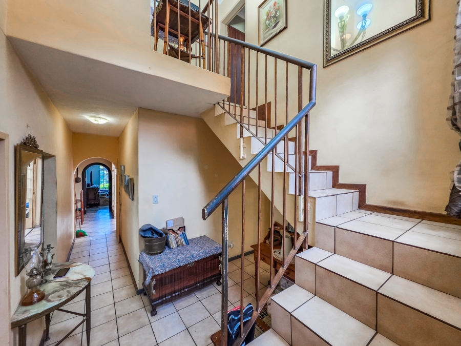 4 Bedroom Property for Sale in Garsfontein Gauteng