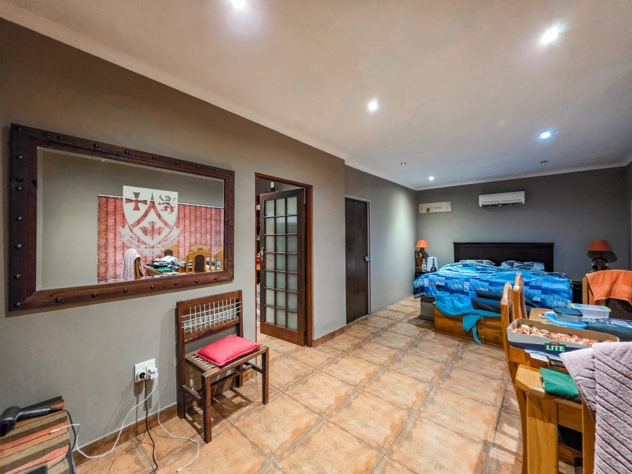 4 Bedroom Property for Sale in Garsfontein Gauteng