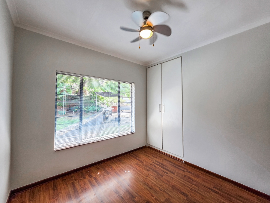 4 Bedroom Property for Sale in Faerie Glen Gauteng