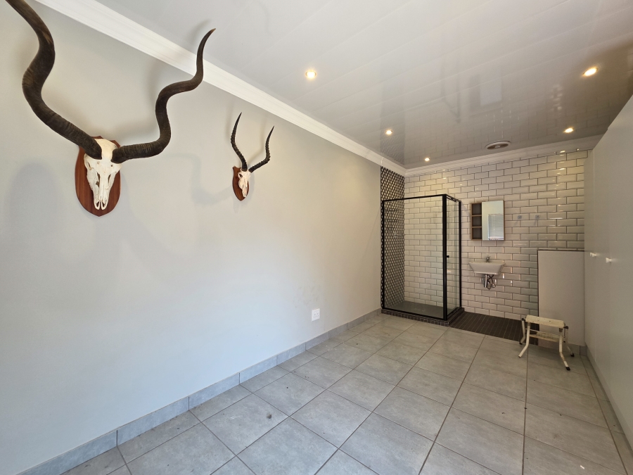 4 Bedroom Property for Sale in Faerie Glen Gauteng