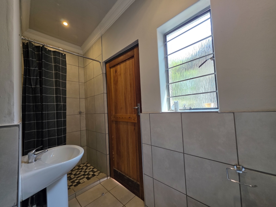 4 Bedroom Property for Sale in Faerie Glen Gauteng