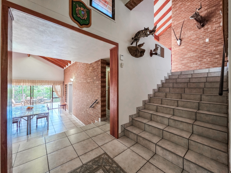 4 Bedroom Property for Sale in Faerie Glen Gauteng