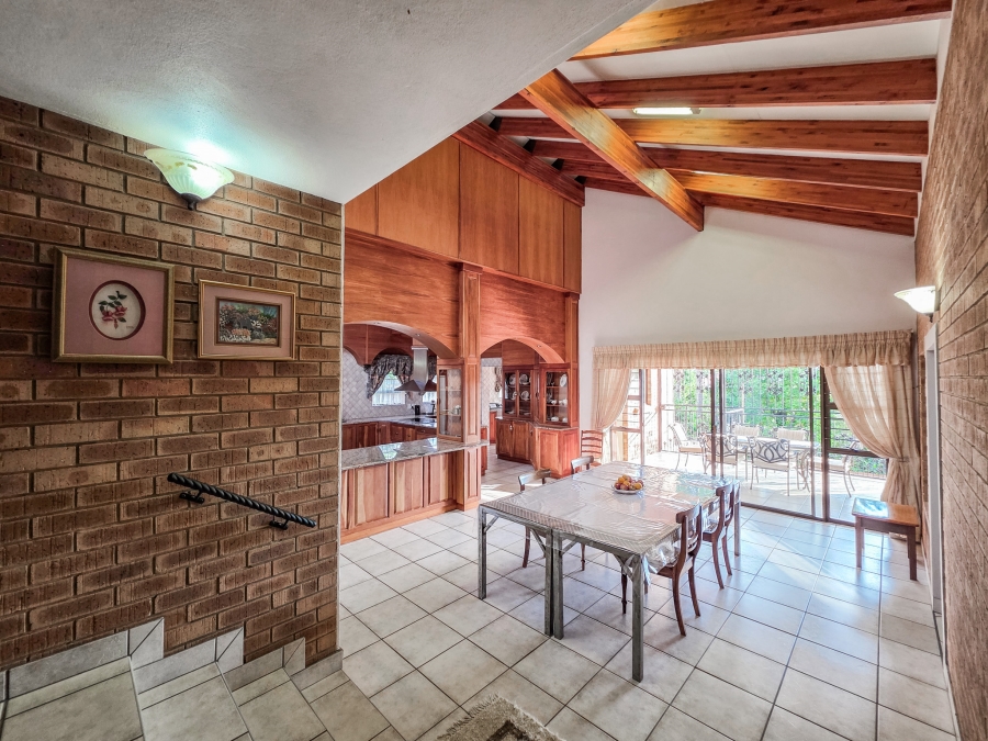 4 Bedroom Property for Sale in Faerie Glen Gauteng